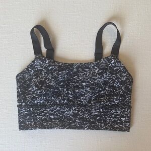 Lululemon Both Ways Bra in the Iced Wave White Black pattern size 4